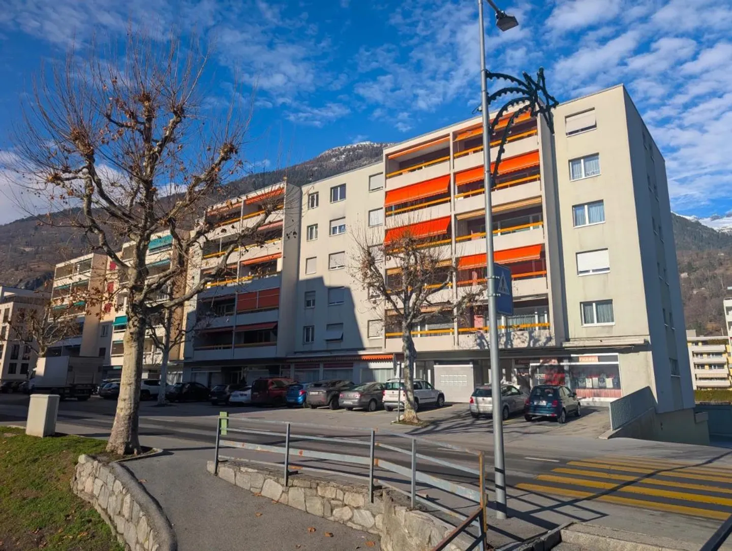 Bright family apartment in an ideal location in Naters - Photo 9 of 10