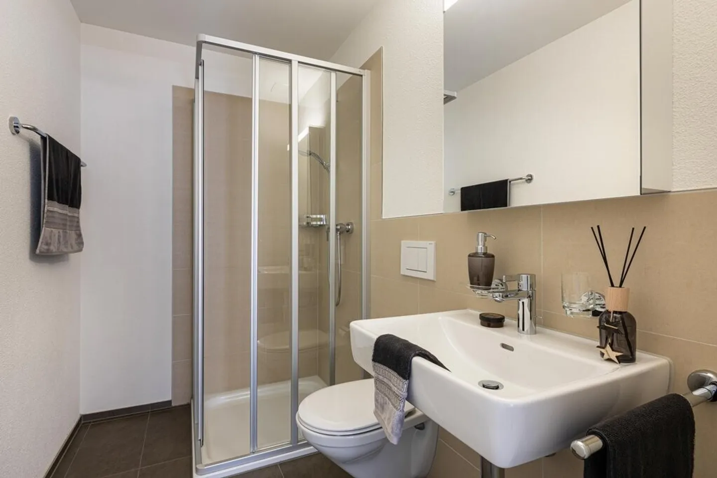 Appartamento moderno, centrale e tranquillo - afferralo! - Foto 6 di 9