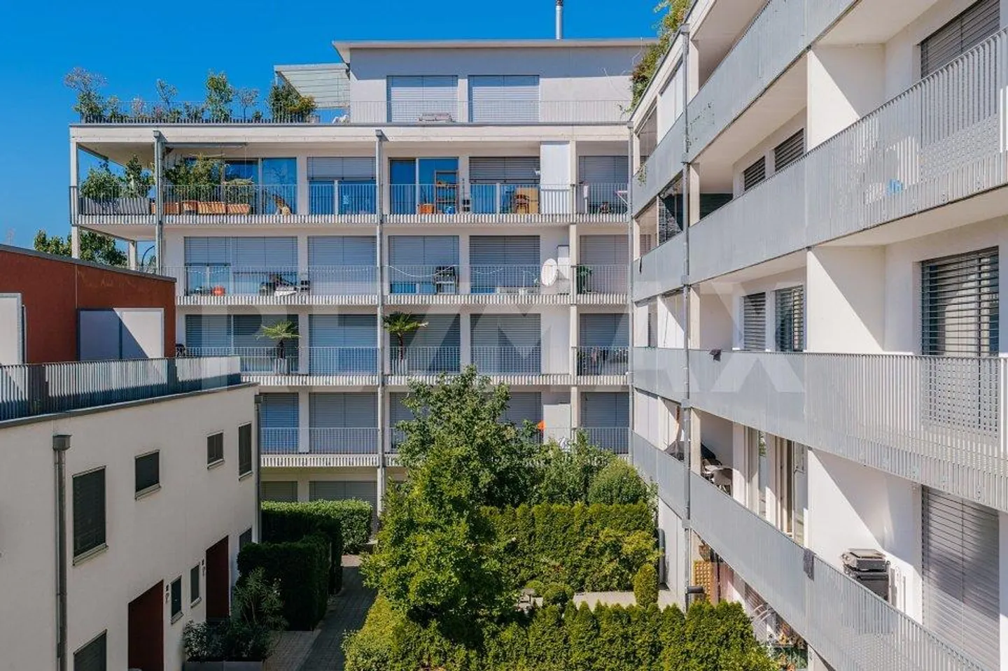 Modern Apartment in Schlieren - Photo 13 of 13