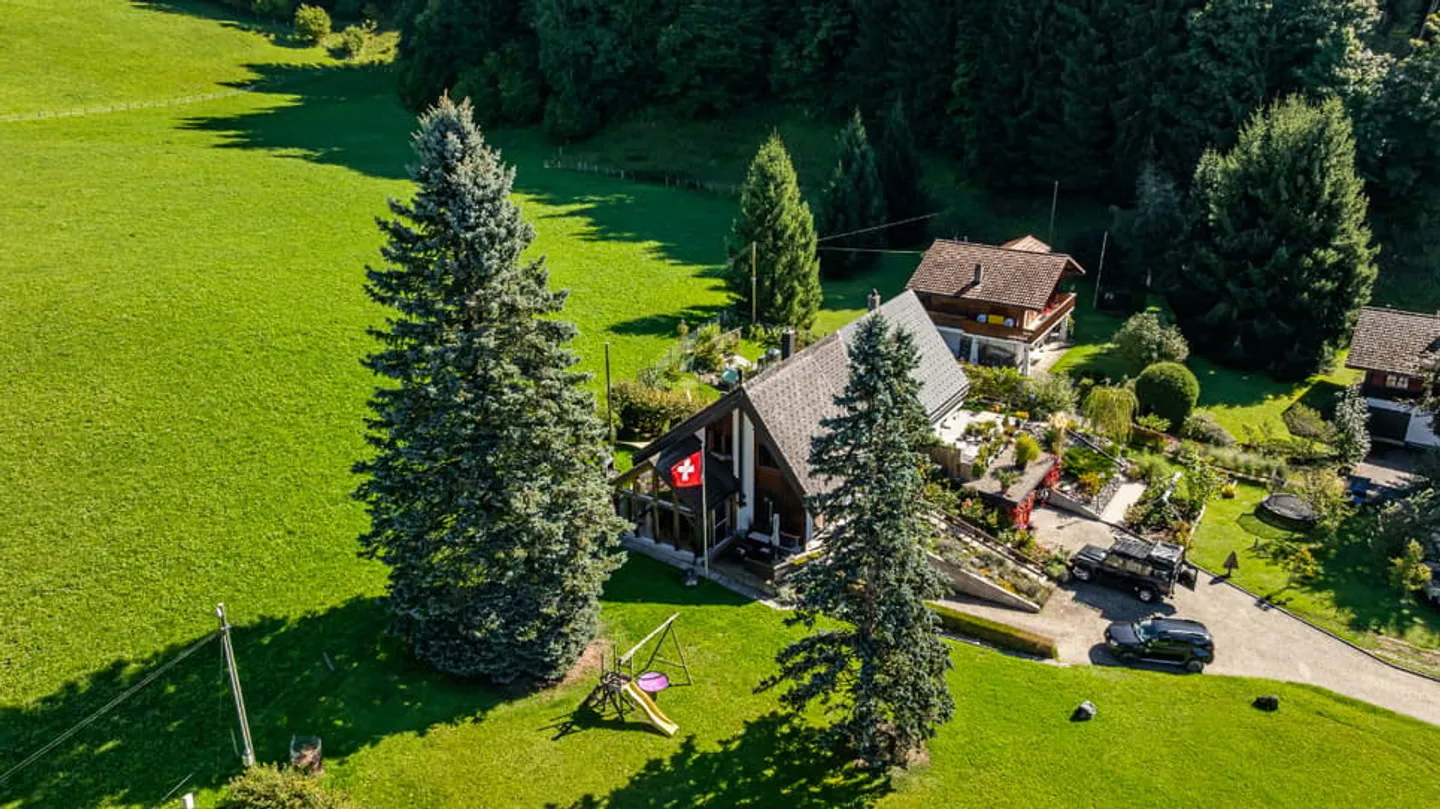 Semi-Detached House in Charmey: Nature as a Neighbor - Photo 3 of 12