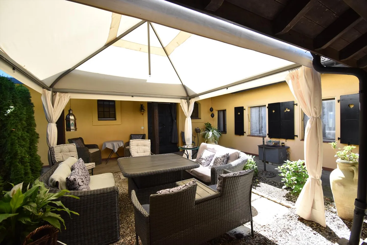 Nuovo prezzo - Proprietà con due appartamenti, vista lago e grande giardino a Middes - Foto 5 di 10