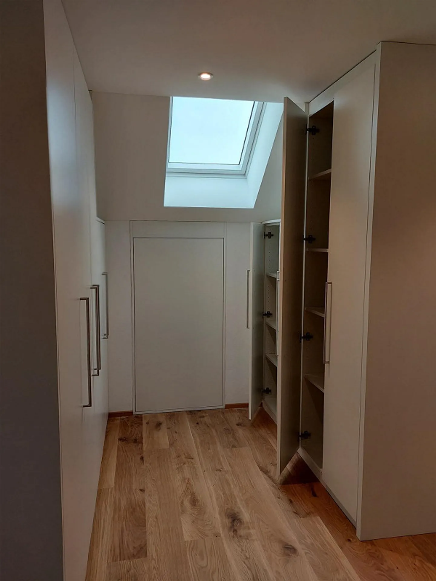 Appartement sous les combles moderne de 4,5 pièces - Photo 15 sur 18