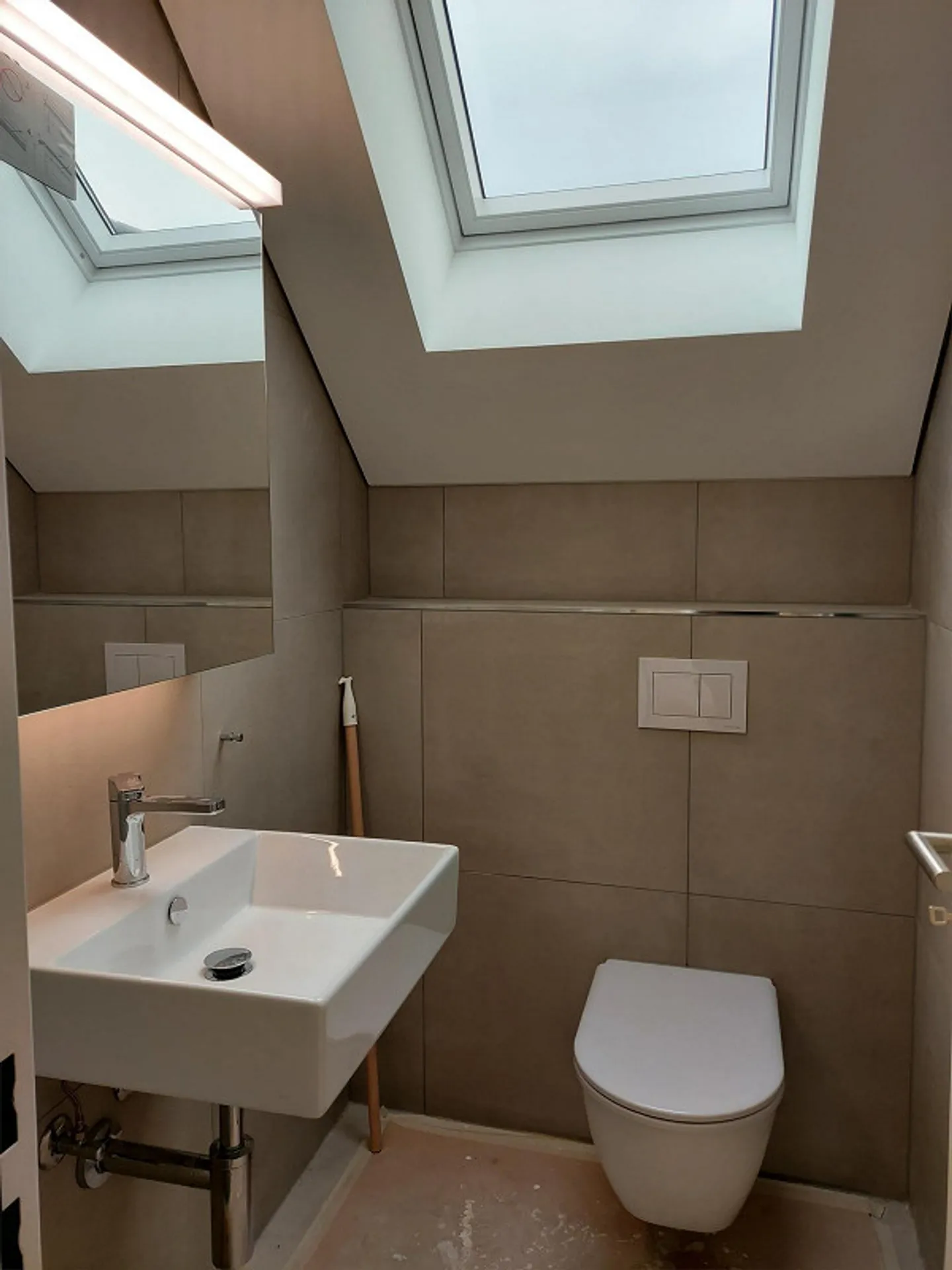 Appartement sous les combles moderne de 4,5 pièces - Photo 17 sur 18