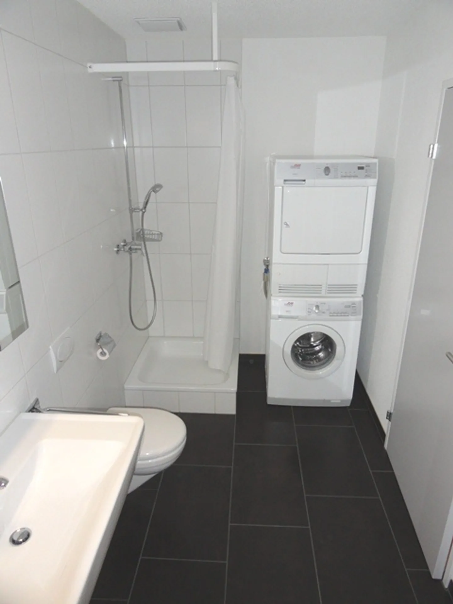 Charmante 2.5 Zimmer Wohnung - Foto 5 von 7