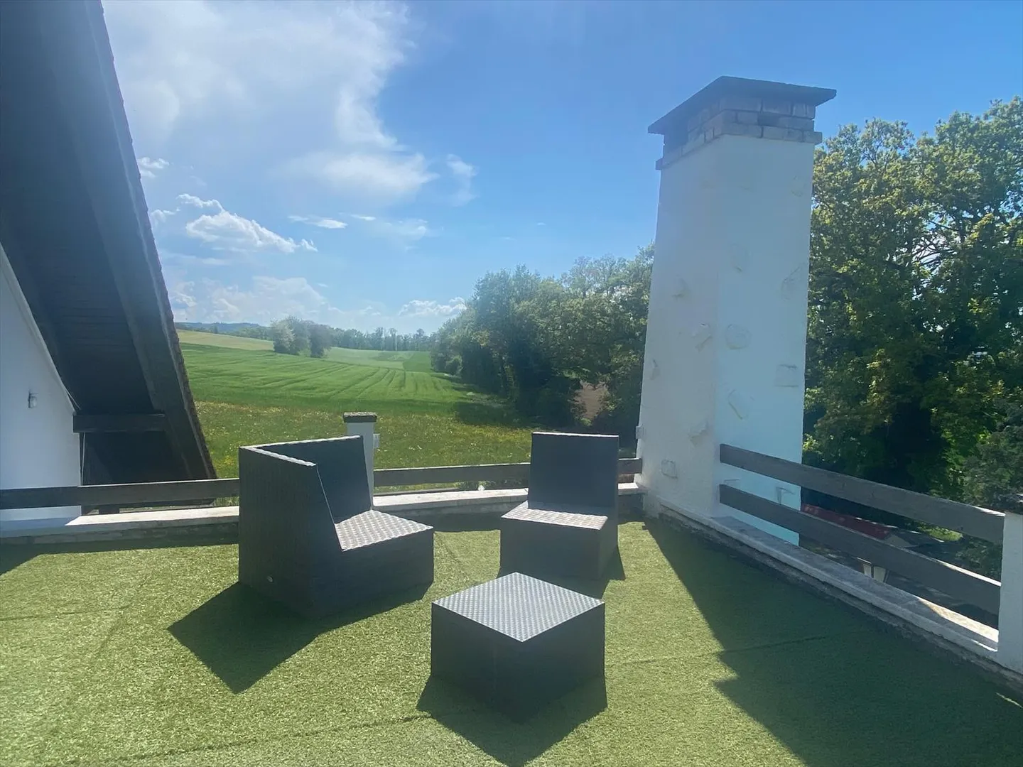 Nuovo prezzo - Proprietà con due appartamenti, vista lago e grande giardino a Middes - Foto 9 di 10