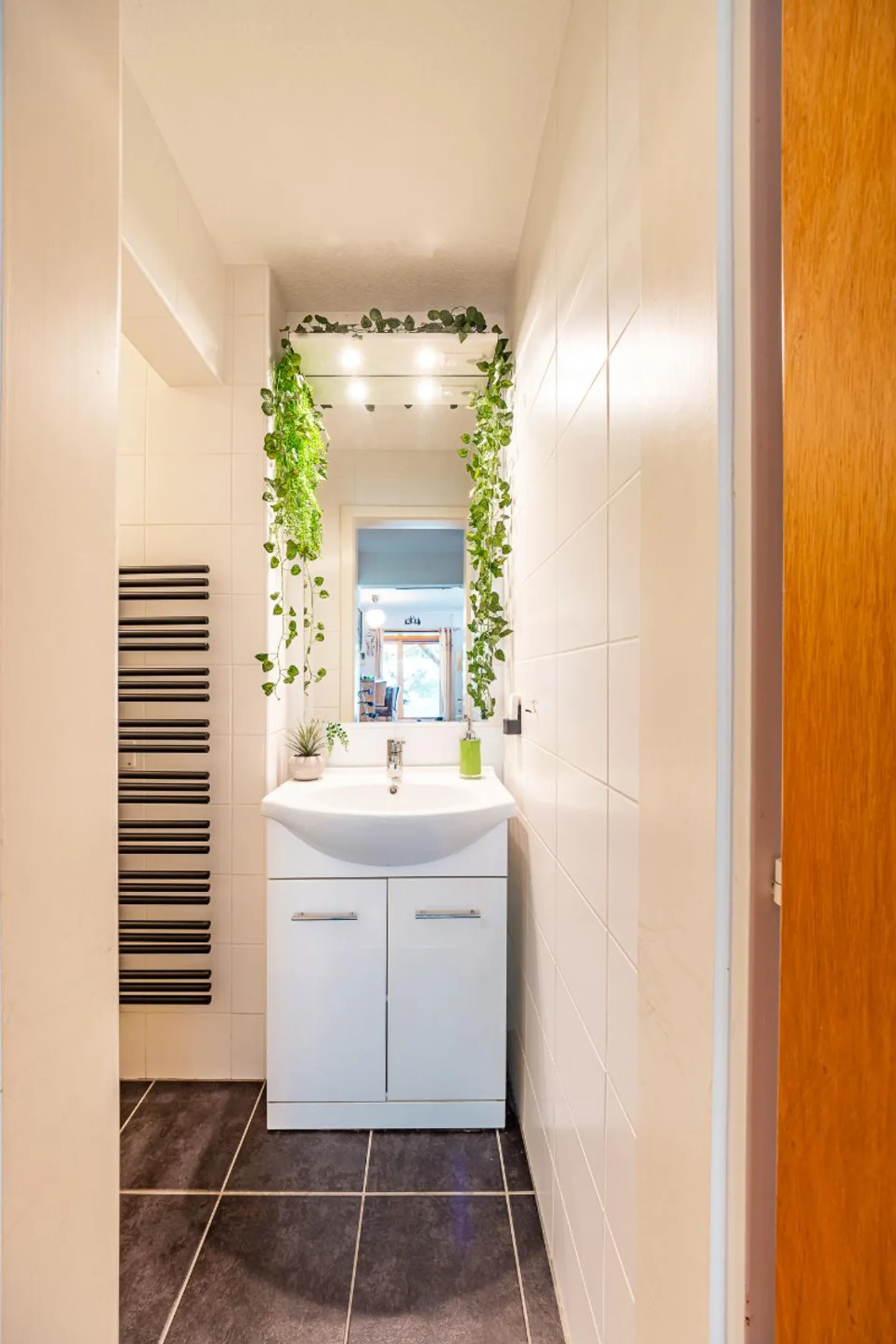 Semi-Detached House in Charmey: Nature as a Neighbor - Photo 11 of 12