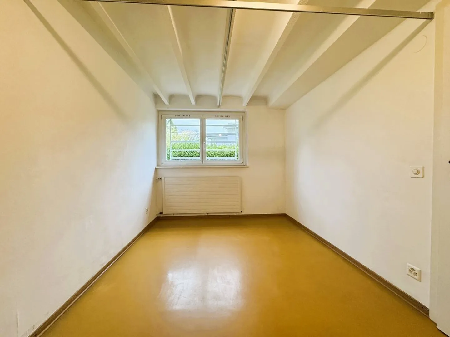 Office - Photo 3 of 8