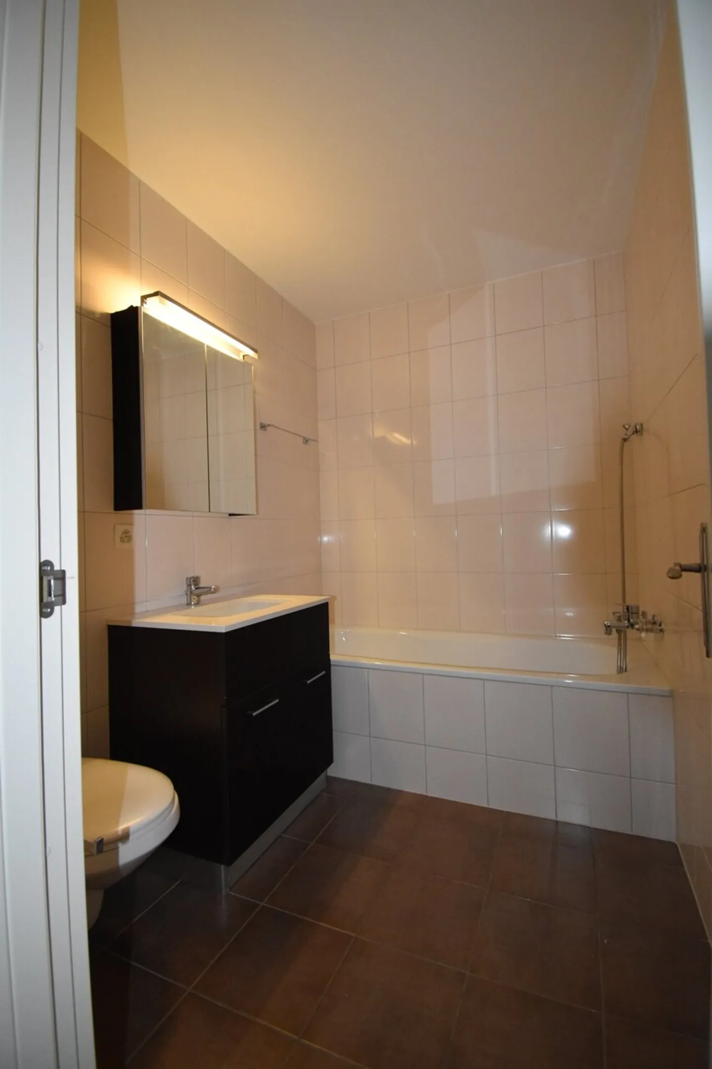 Spacious and bright 4.5 rooms on the 1st floor - Photo 4 of 7