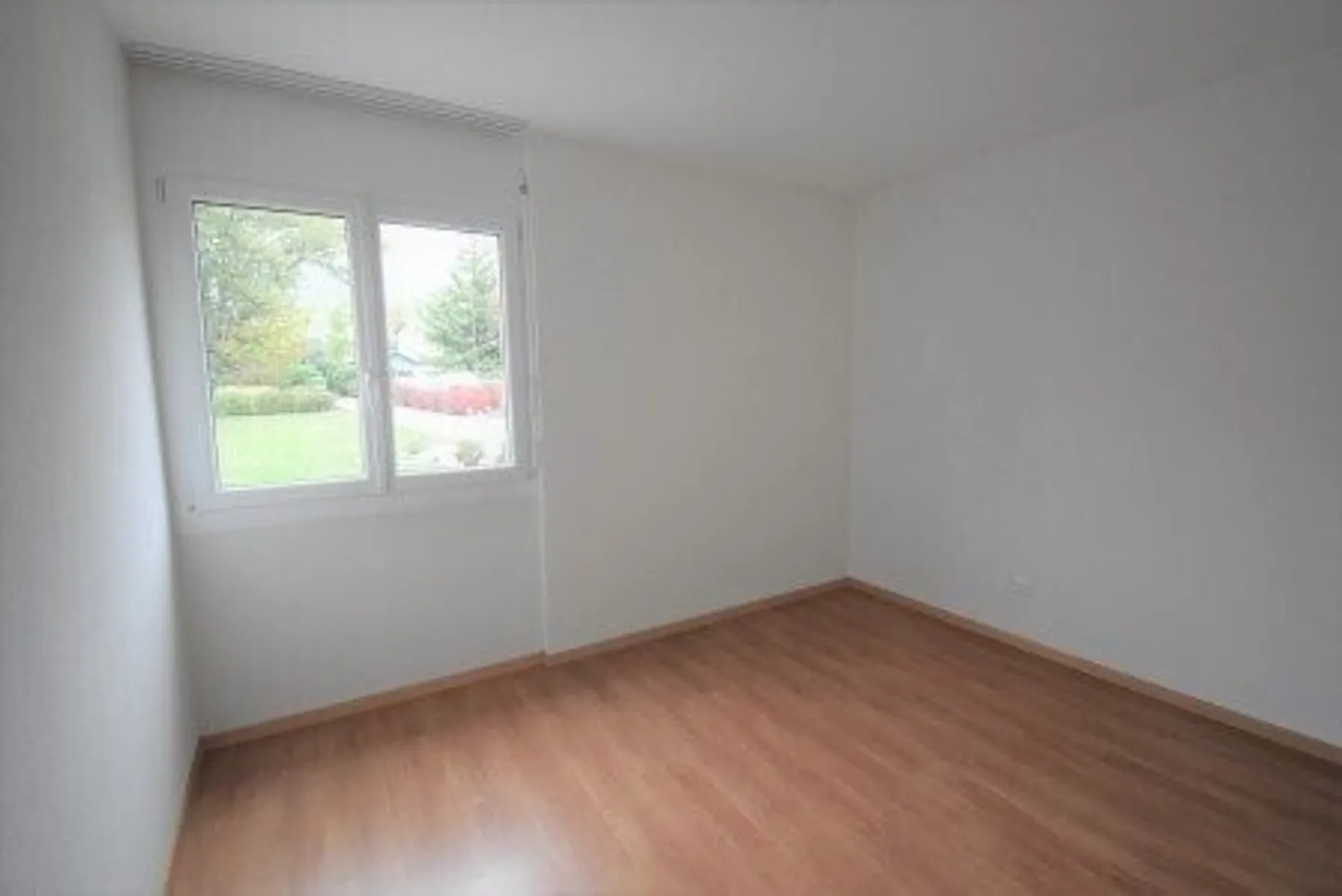 Spacious and bright 4.5 rooms on the 1st floor - Photo 5 of 7