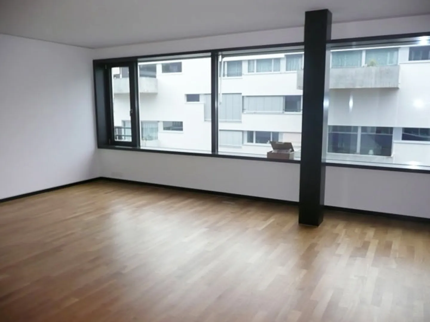 James Albisrieden - Ambiente Esclusivo - Foto 2 di 4