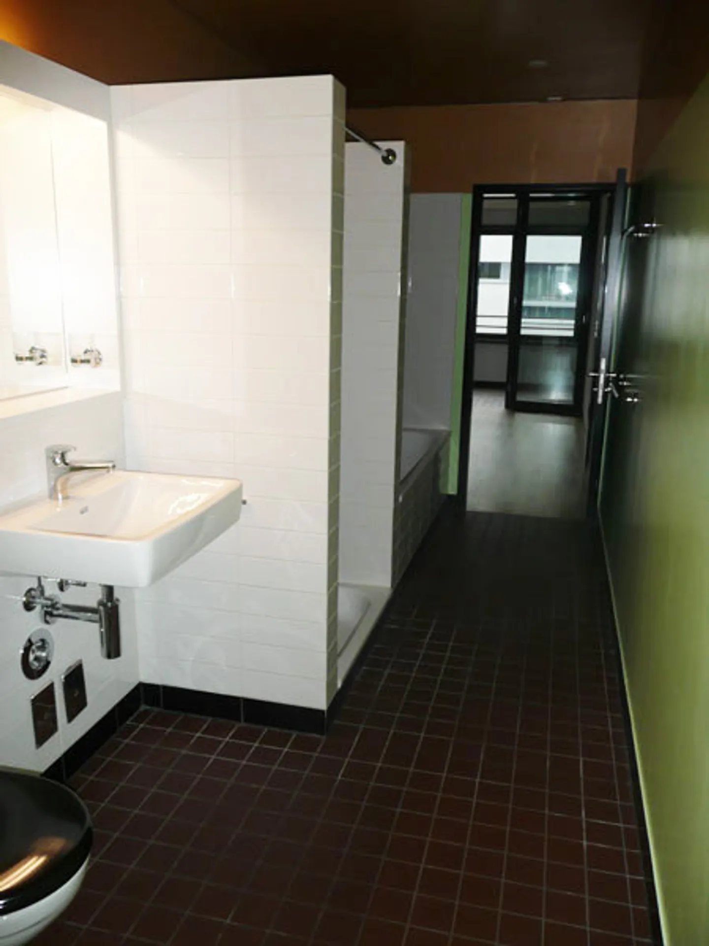 James Albisrieden - Ambiente Esclusivo - Foto 4 di 4