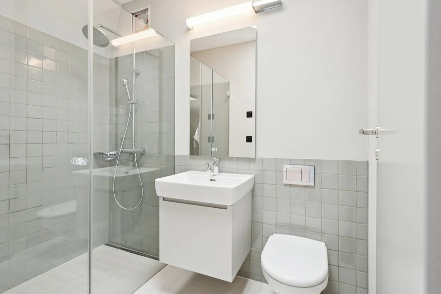 3.5-room penthouse apartment in Zurich for rent in a quiet location - Photo 3 of 9