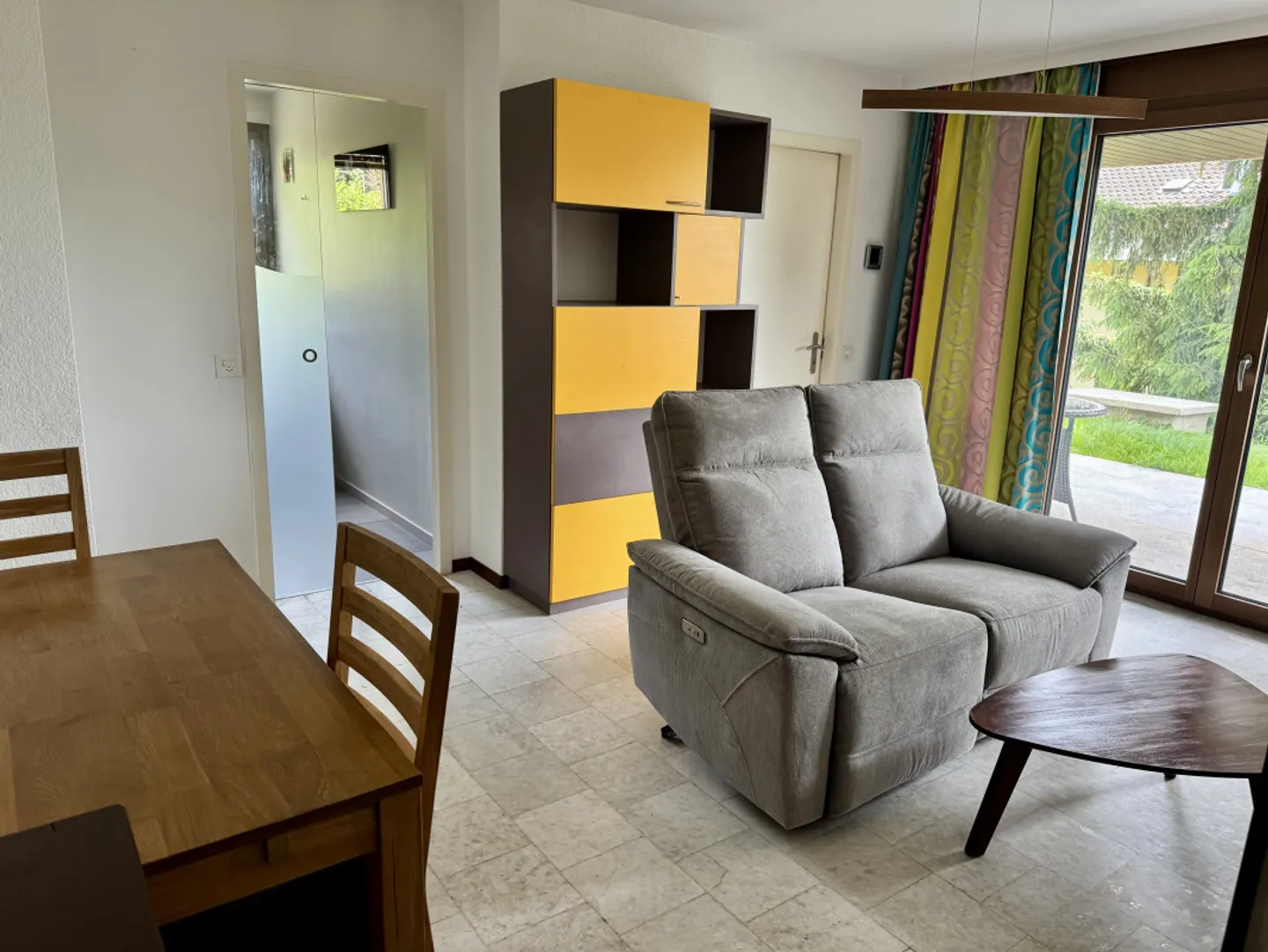 Möbliertes Apartment mit Terrasse - Foto 4 von 11