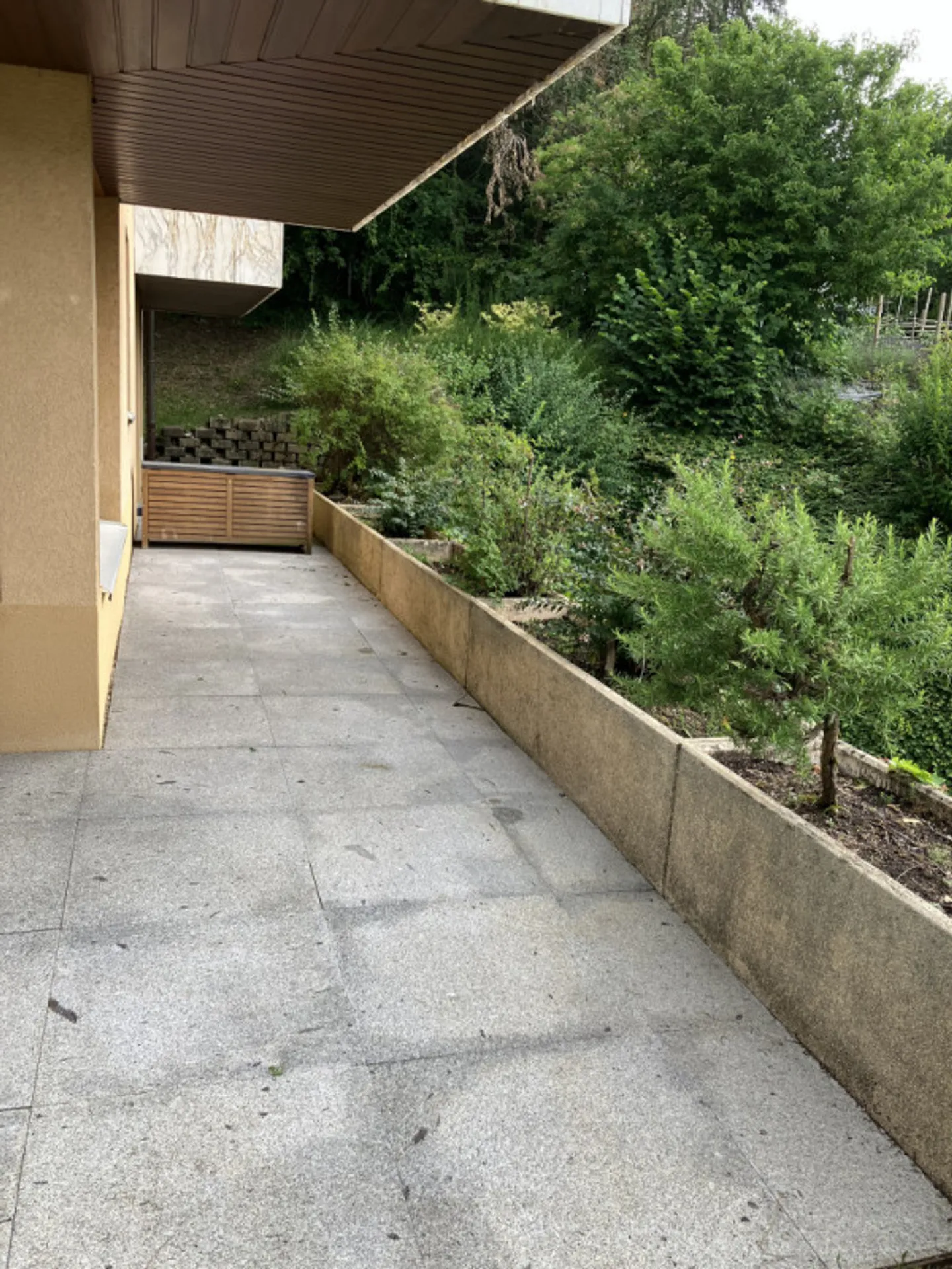 Möbliertes Apartment mit Terrasse - Foto 10 von 11
