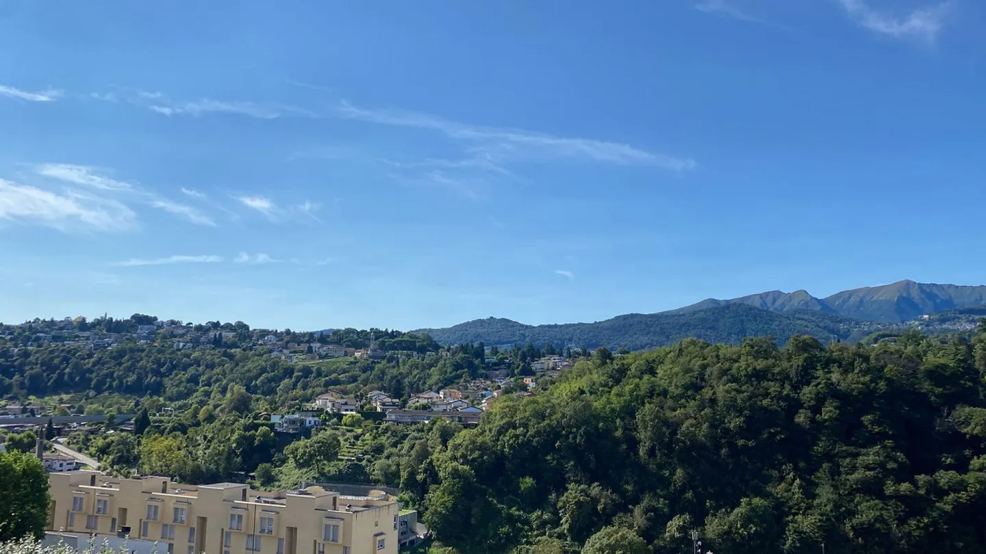 Attico di 5 1/2 locali con vista sul lago / 7 1/2-Zimmer-Attikawohnung mit sehr schönem Seeblick - Foto 16 di 18