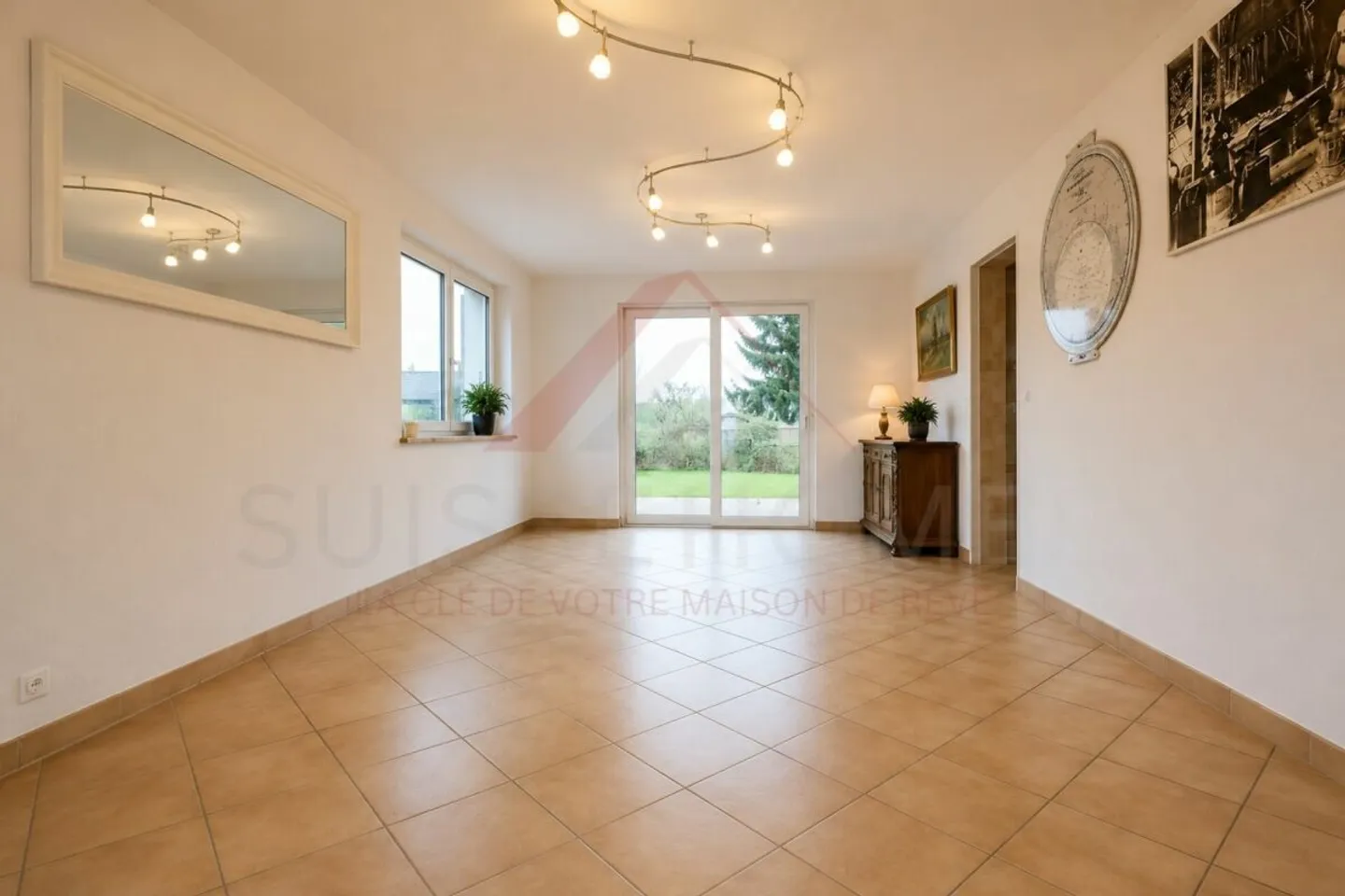 Extraordinary family house with pool, sauna and large garden in La Brillaz - Photo 7 of 27