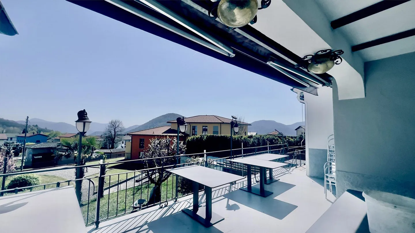 GROSSE PENSION MIT 13.5 ZIMMERN UND RESTAURANT IN NOVAGGIO - Foto 3 von 10