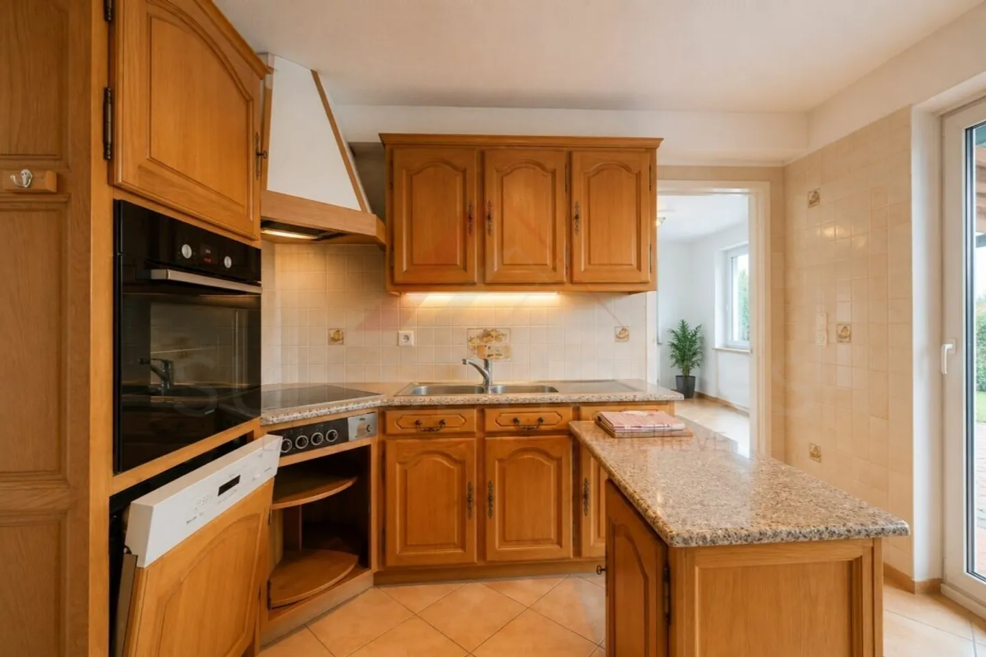 Extraordinary family house with pool, sauna and large garden in La Brillaz - Photo 8 of 27