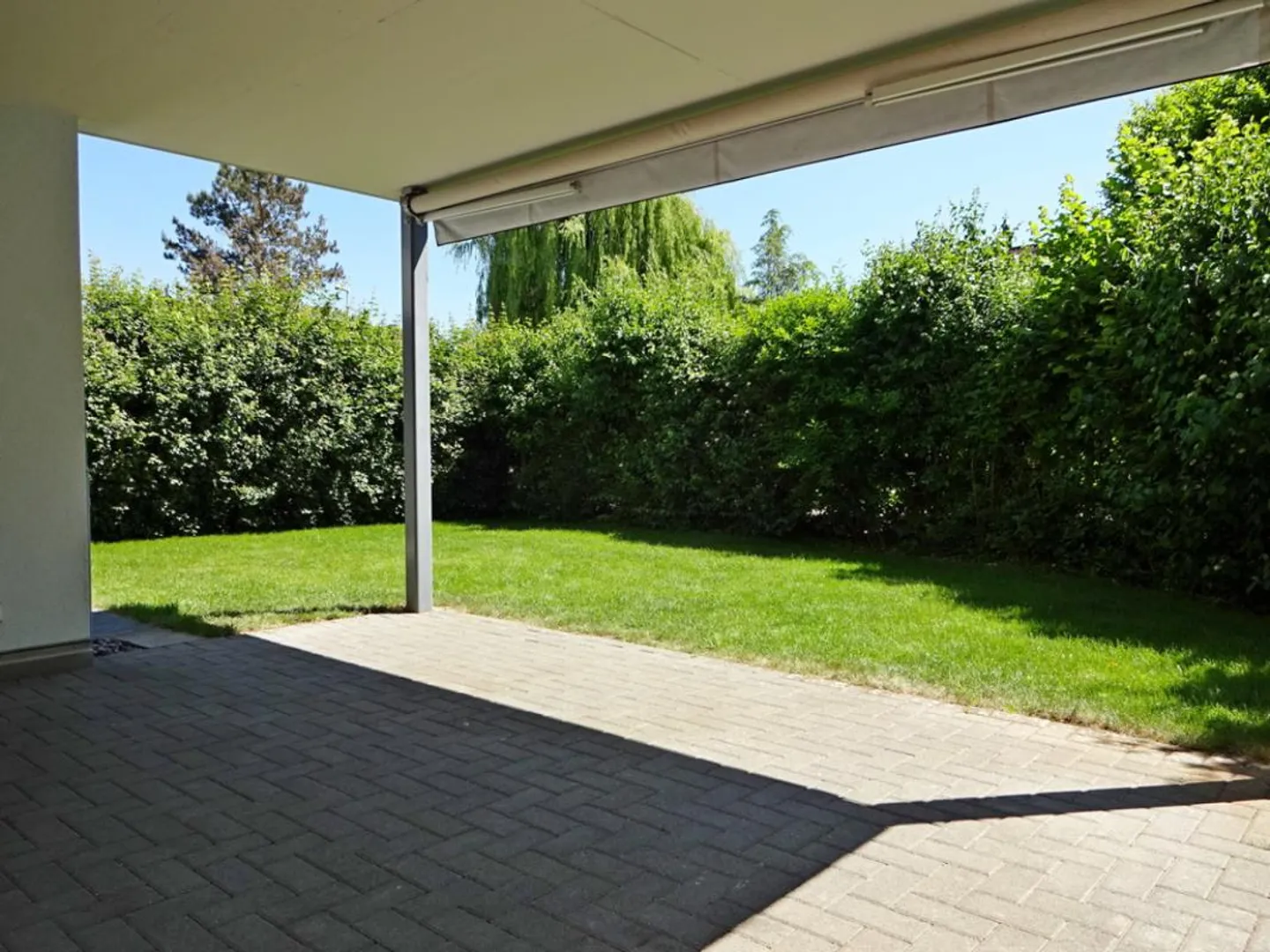 Bright apartment with spacious garden seating area - Photo 1 of 6
