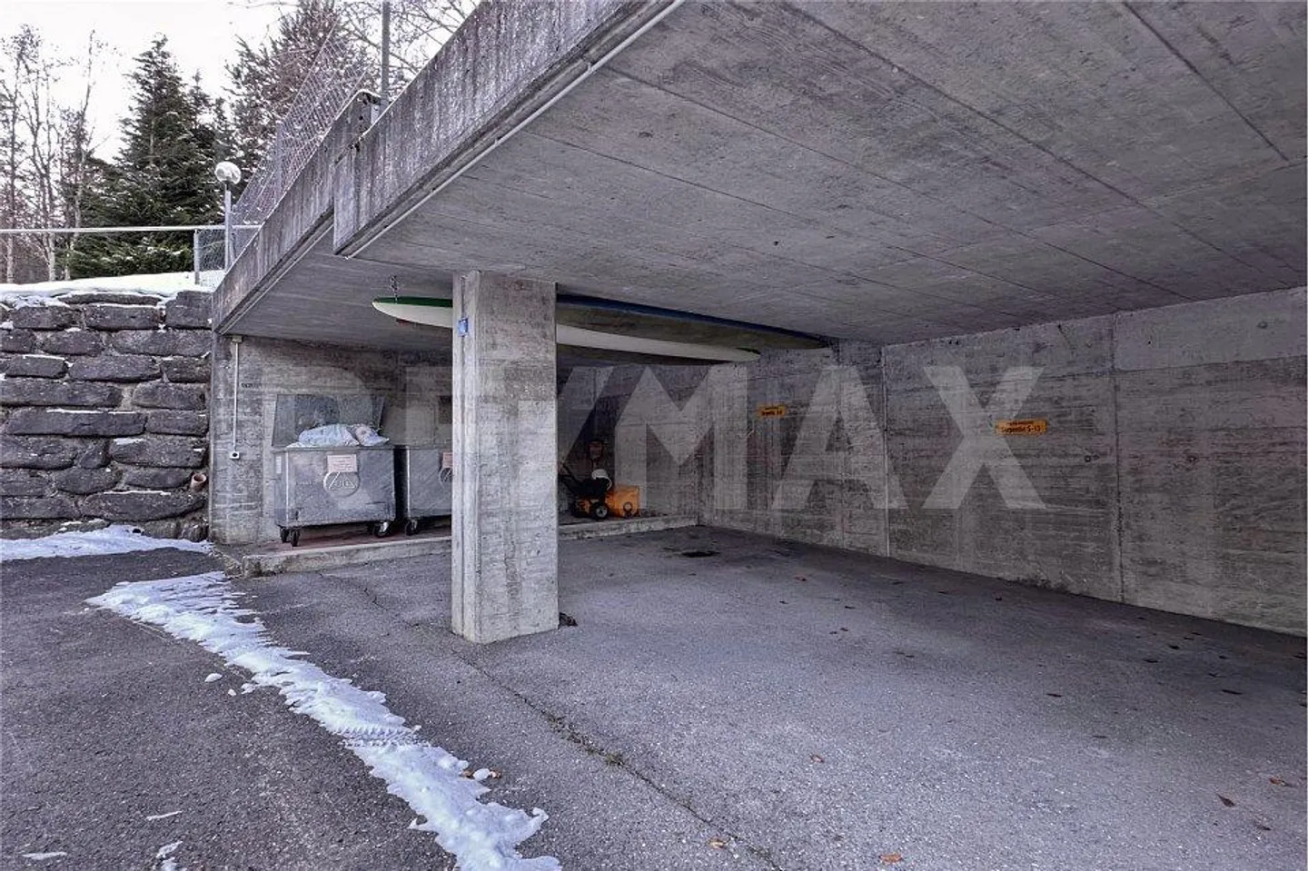 Petit mais puissant - charmant appartement 1 pièce avec galerie, balcon et vue - Photo 12 sur 13