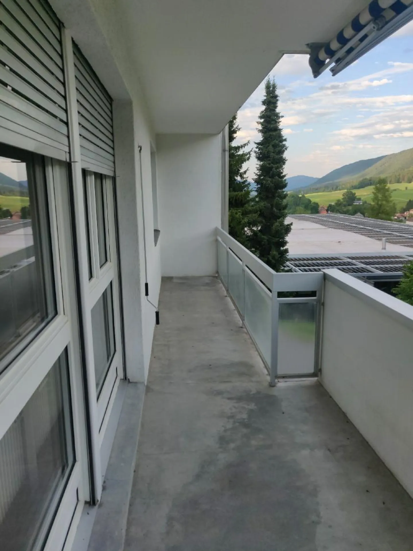 4-room apartment - Photo 2 of 9