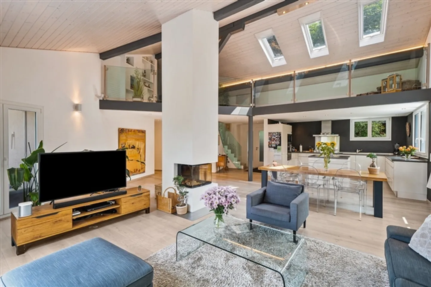 Une oasis rénovée avec style, un jardin luxuriant et un studio - Photo 6 sur 20