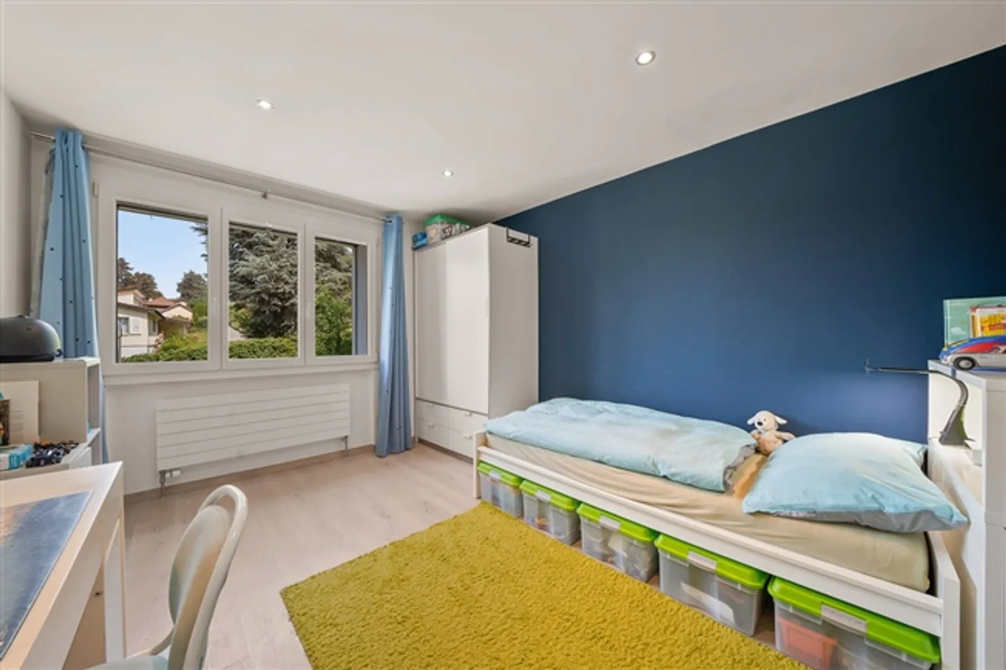 Une oasis rénovée avec style, un jardin luxuriant et un studio - Photo 7 sur 20