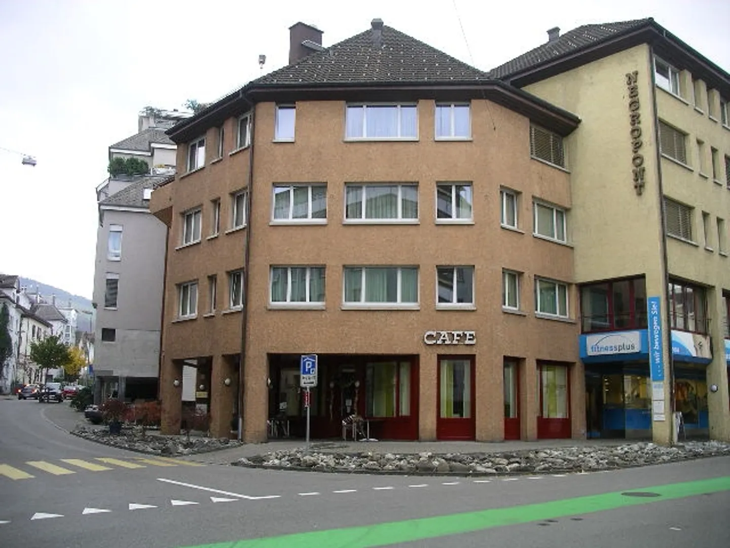 Appartamento attico centrale con balcone di 2 stanze - Foto 1 di 3