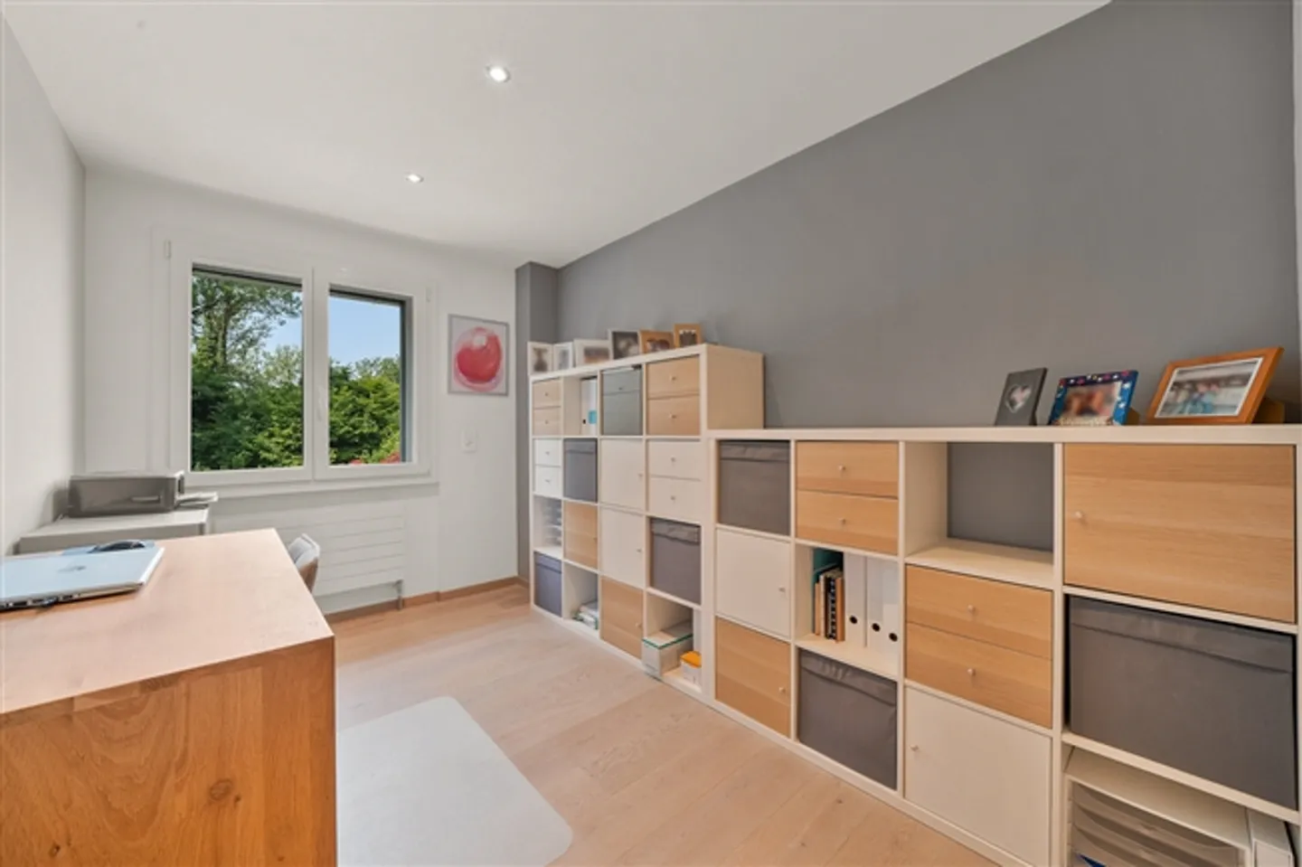 Une oasis rénovée avec style, un jardin luxuriant et un studio - Photo 9 sur 20