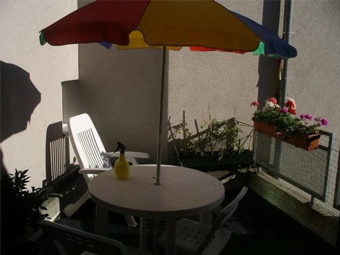 Appartamento attico centrale con balcone di 2 stanze - Foto 3 di 3