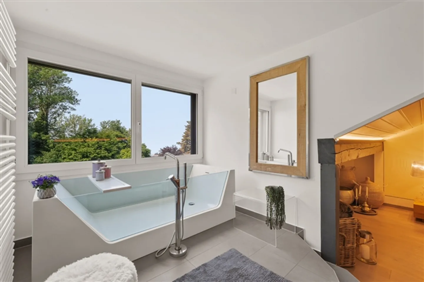 Une oasis rénovée avec style, un jardin luxuriant et un studio - Photo 17 sur 20