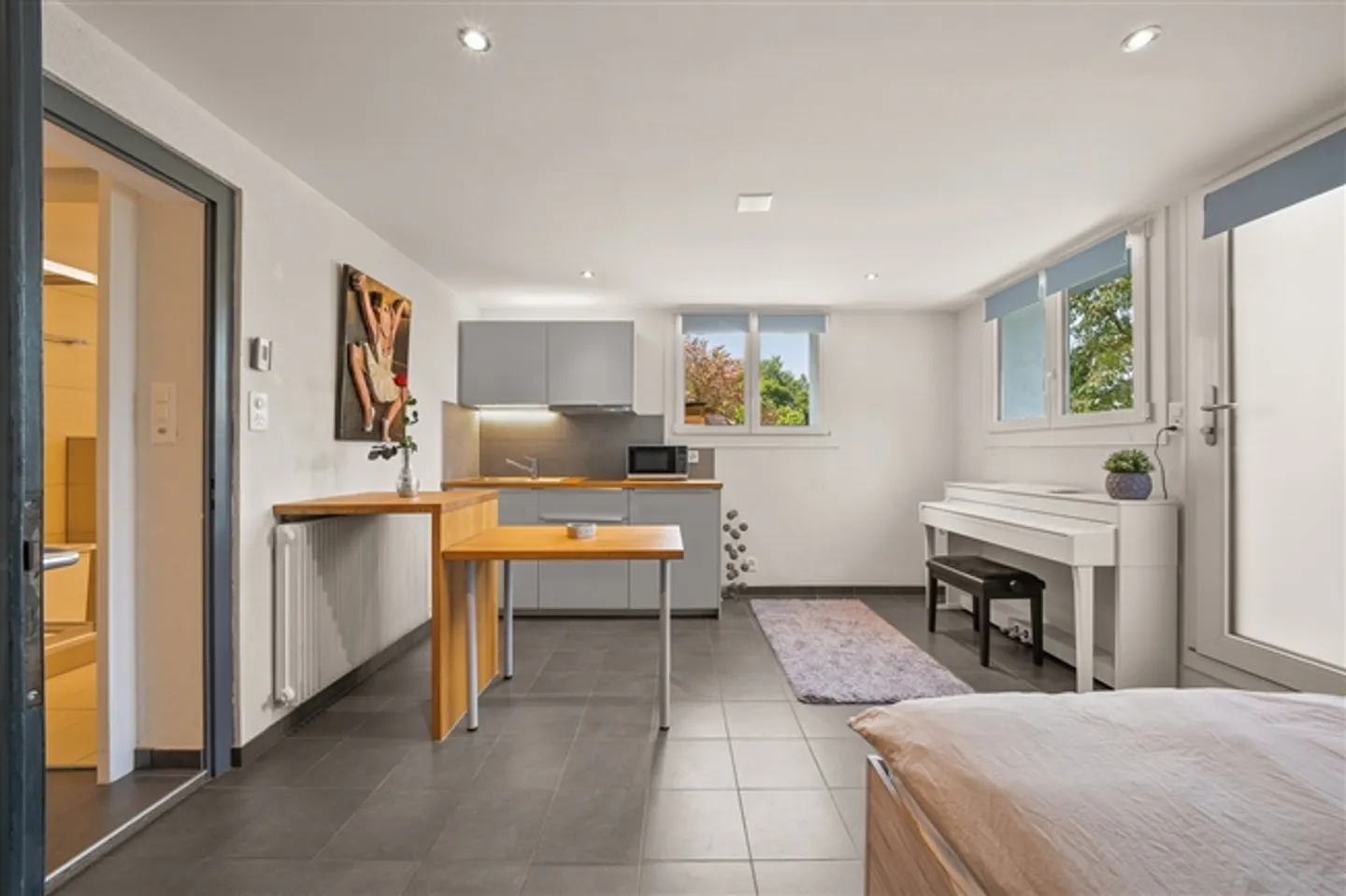 Une oasis rénovée avec style, un jardin luxuriant et un studio - Photo 18 sur 20