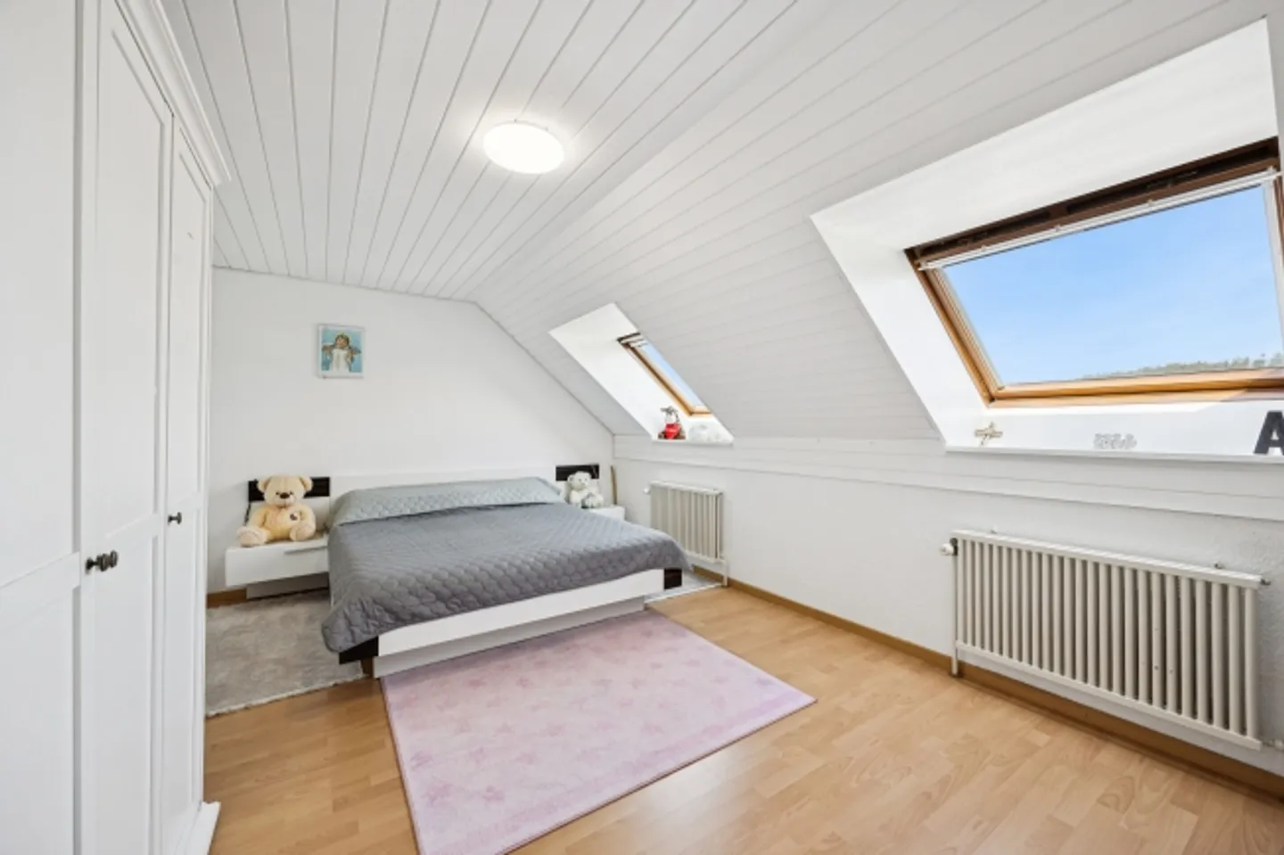 5.5-Room Duplex Apartment with Charm: Your Dream Home on Two Floors - Photo 12 of 13