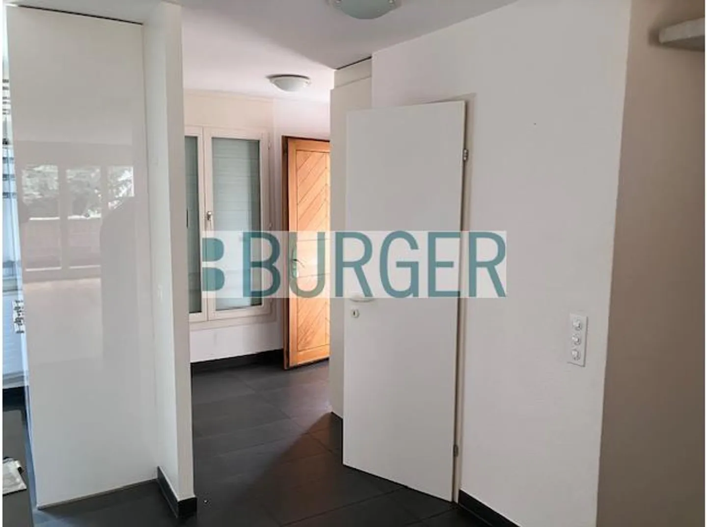7-room apartment - Photo 1 of 11