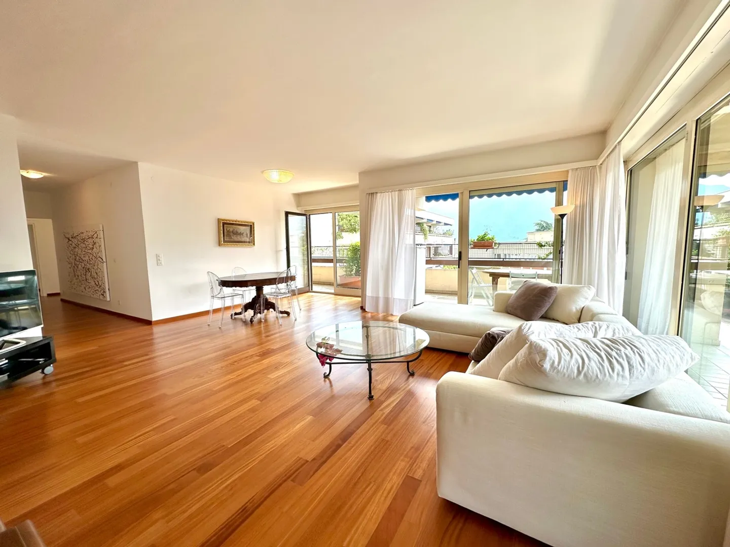 Immobile Moderno e Accogliente con Terrazza e Accessibilità a Lugano - Foto 1 di 8