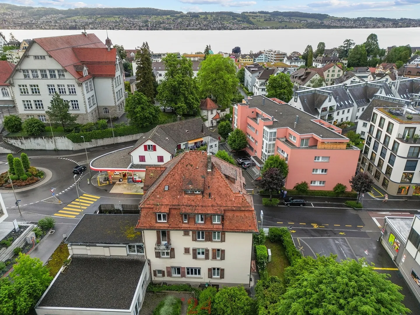 Attractive Retail Space or Office in Prime Location - Photo 6 of 10