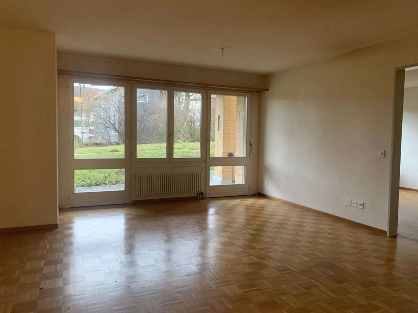 Your new home: charming ground floor apartment with patio - Photo 6 of 10