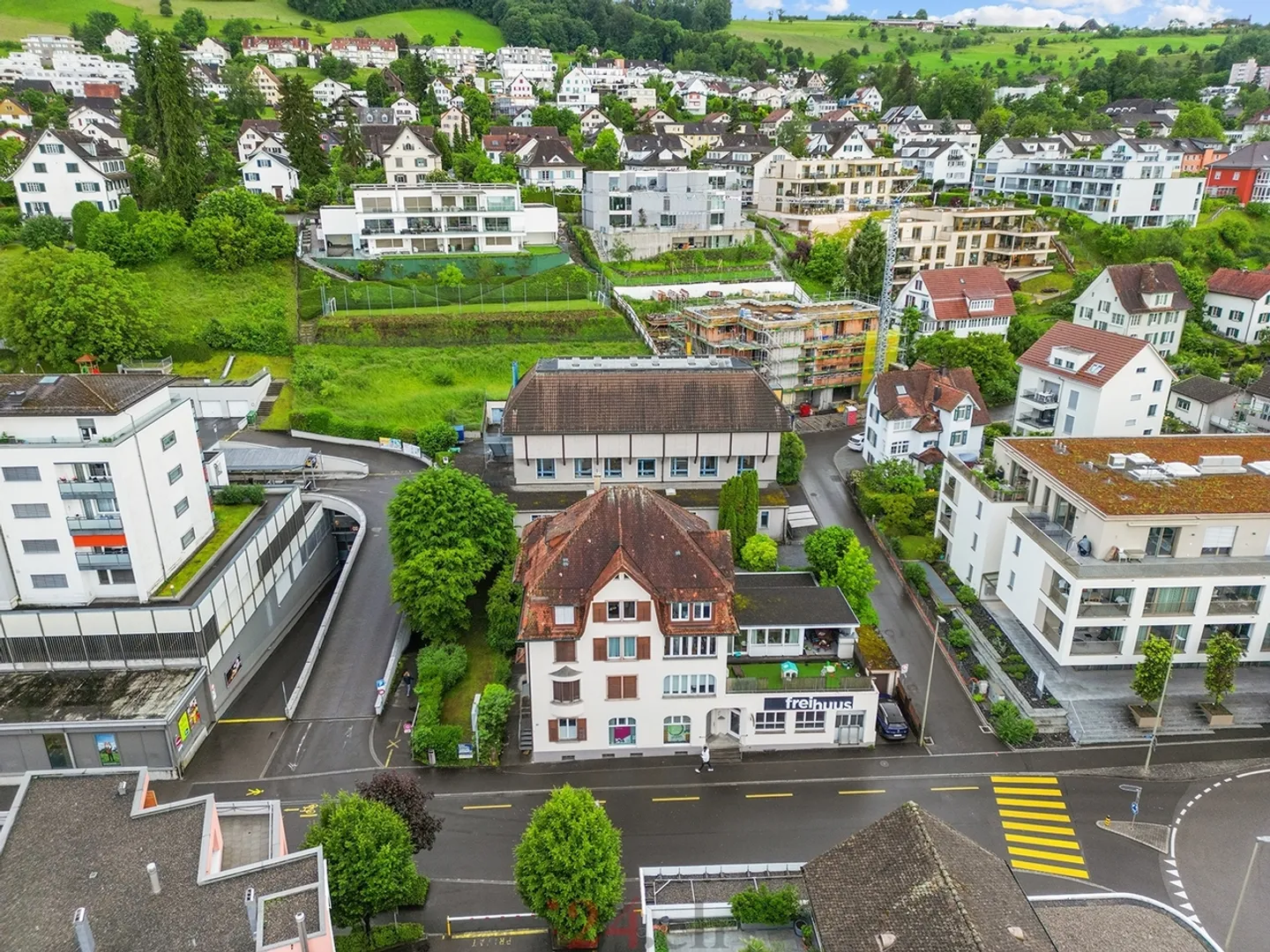 Attractive Retail Space or Office in Prime Location - Photo 7 of 10