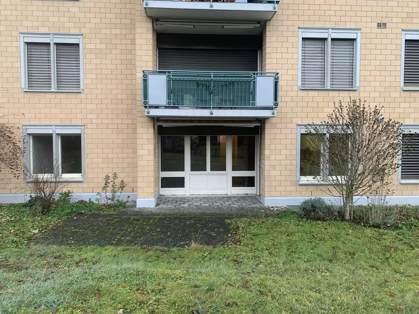 Your new home: charming ground floor apartment with patio - Photo 10 of 10