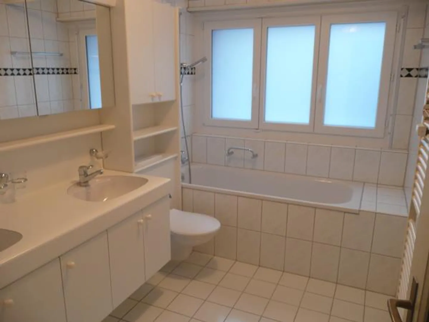 Modernes 2-Zimmer-Apartment in Opfikon - Foto 4 von 4