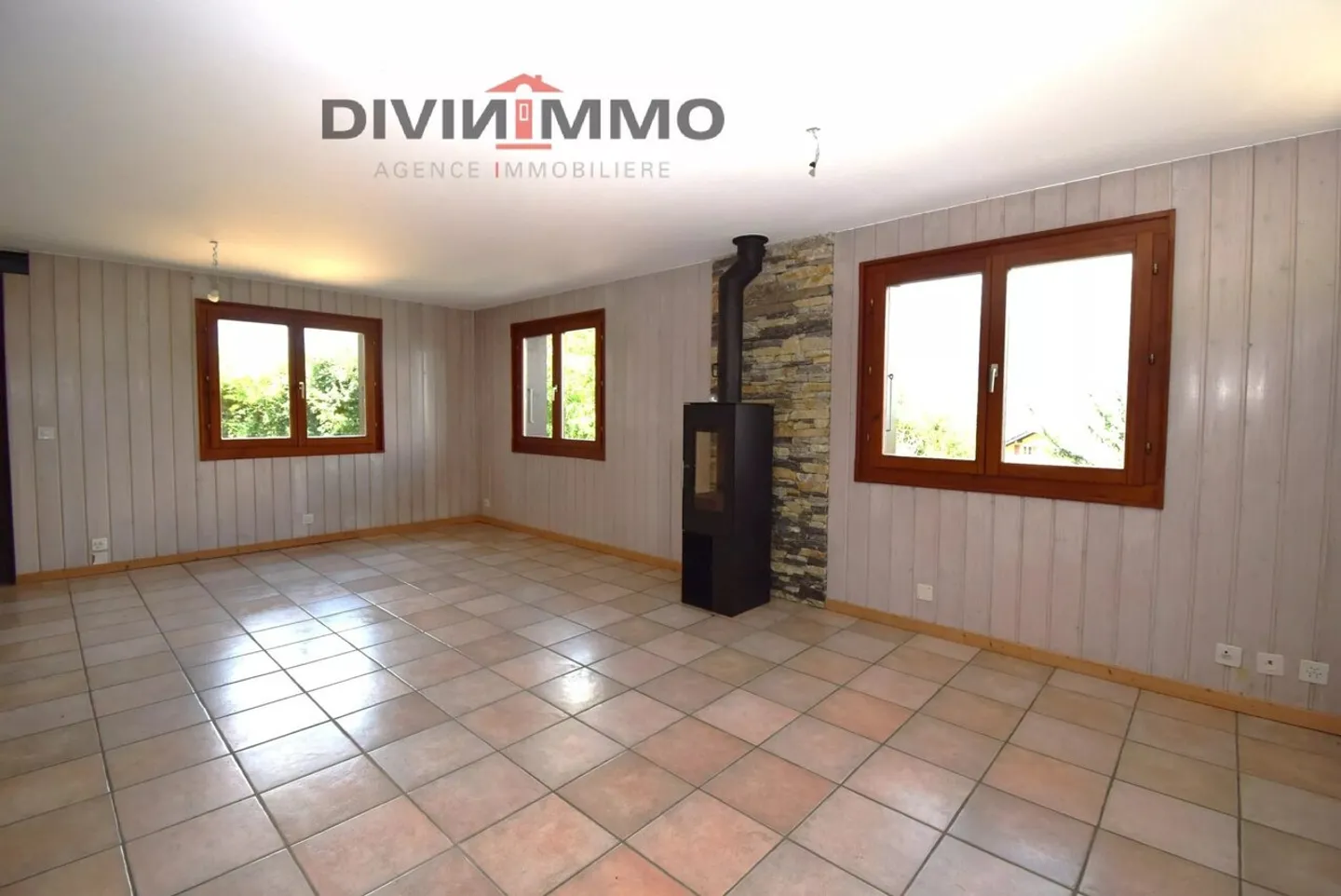 Belle maison avec spa, garage et abri - Photo 2 sur 13