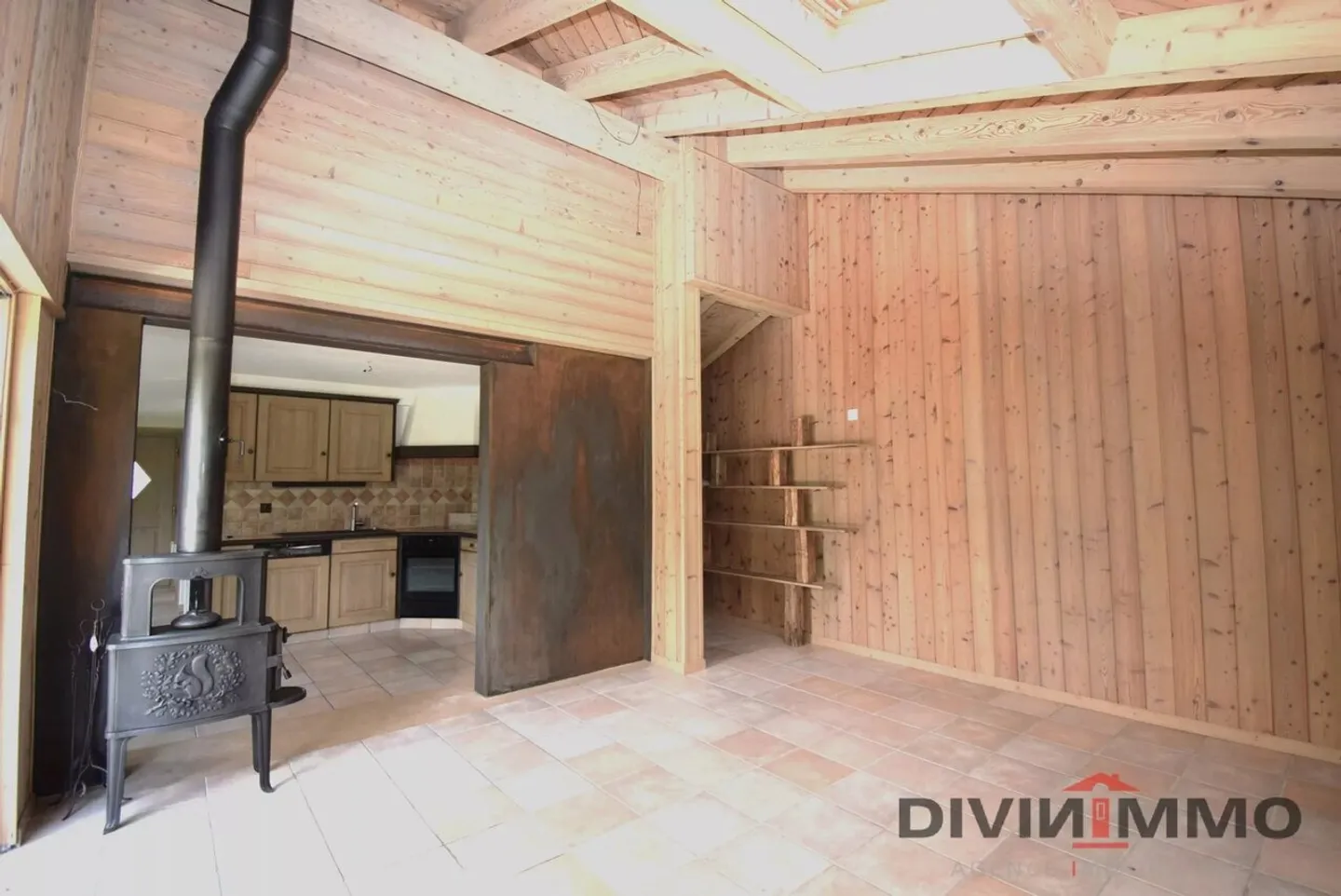 Belle maison avec spa, garage et abri - Photo 8 sur 13