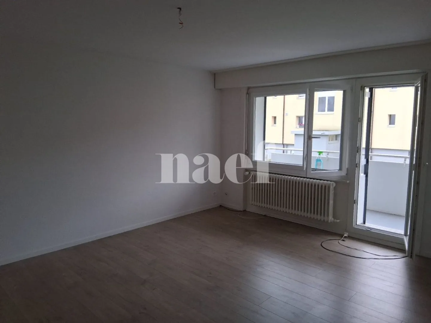 Bell'appartamento in un quartiere tranquillo, vicino ai negozi. - Foto 6 di 7