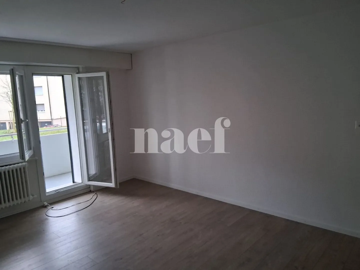 Bell'appartamento in un quartiere tranquillo, vicino ai negozi. - Foto 7 di 7