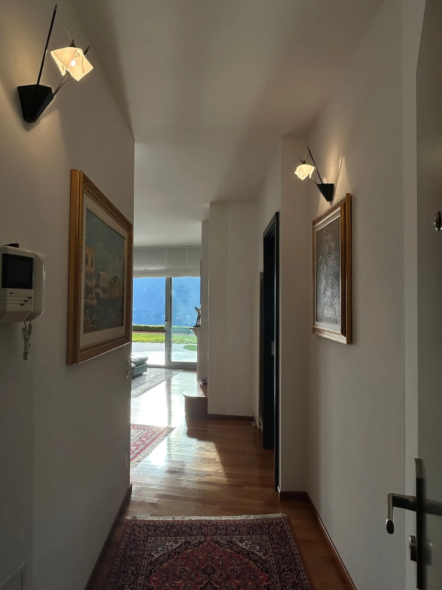 Elegante Wohnung mit Seeblick - Foto 3 von 11