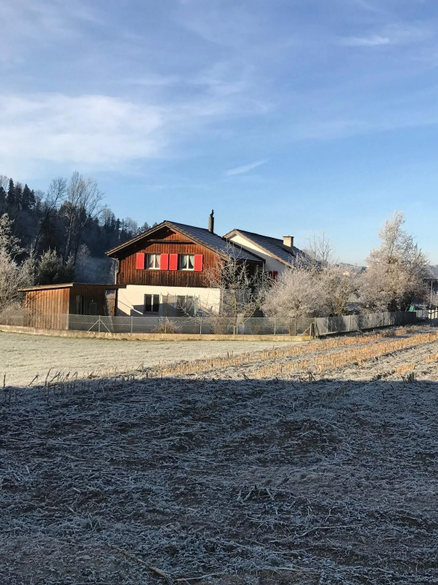 Maison spacieuse avec de beaux environs ! - Photo 1 sur 13