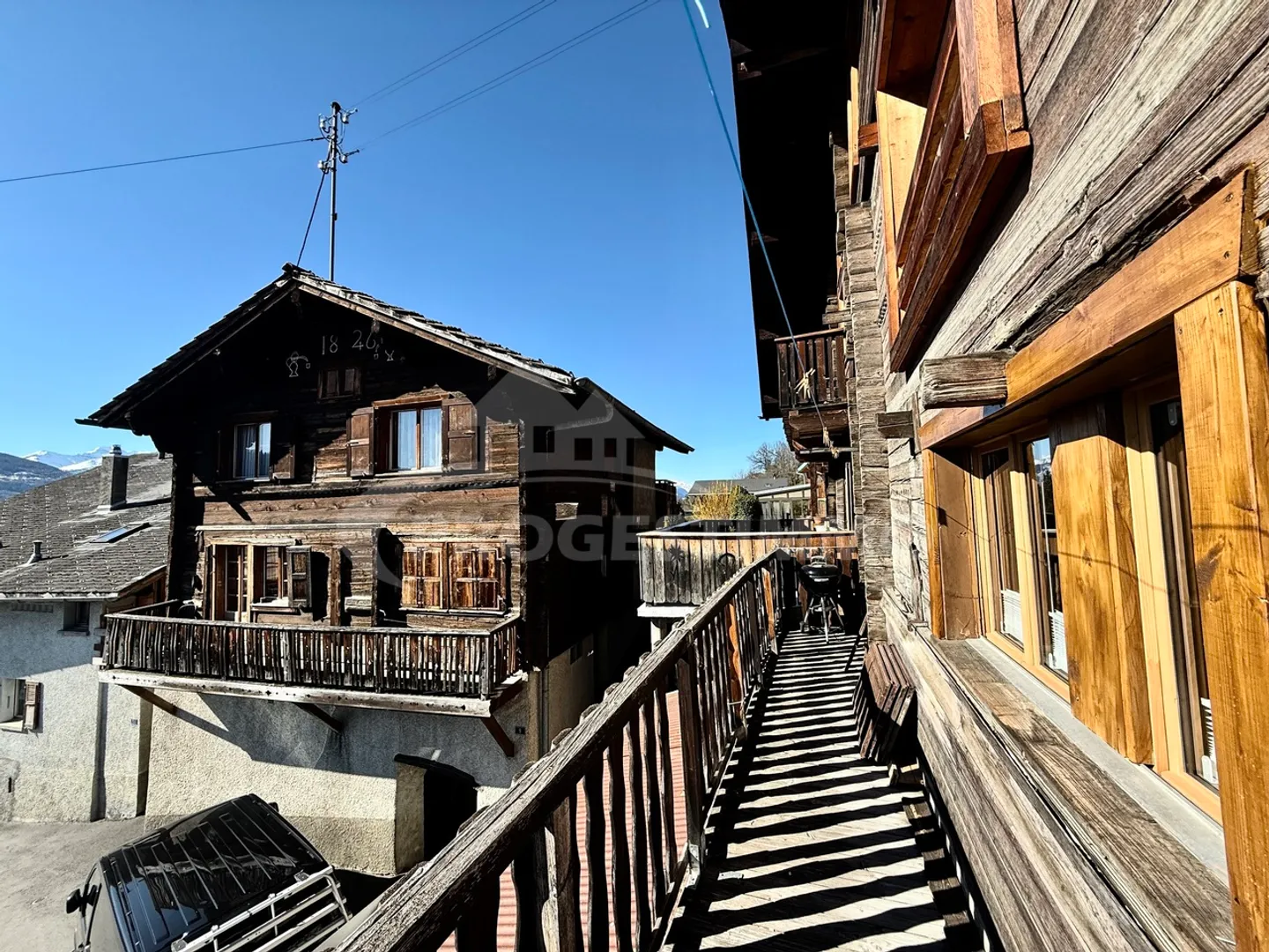 SUPERB 3-ROOM APARTMENT COMBINING AUTHENTICITY AND MODERNITY - Photo 7 of 11