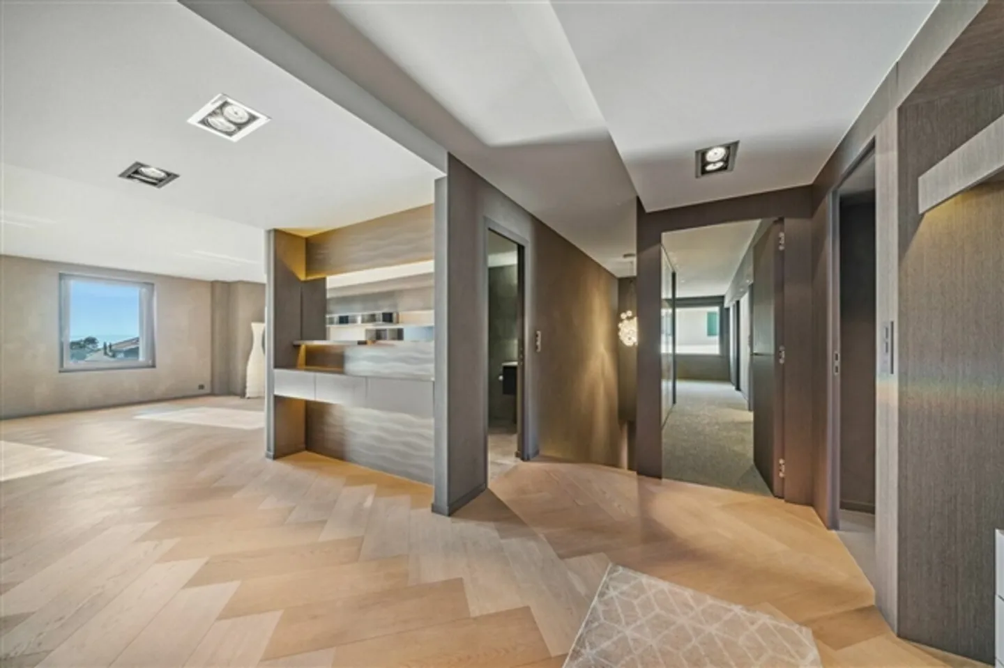 Conception architecturale pour cet hôtel de 210m2 au cœur de Blonay - Photo 2 sur 13