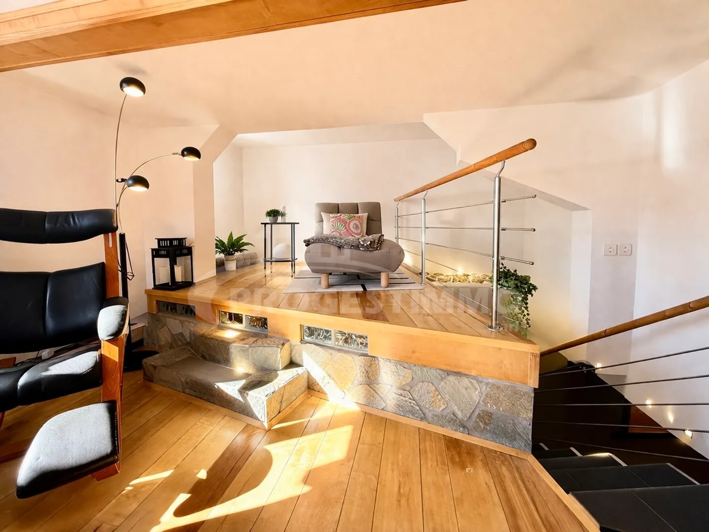 SUPERB 3-ROOM APARTMENT COMBINING AUTHENTICITY AND MODERNITY - Photo 10 of 11