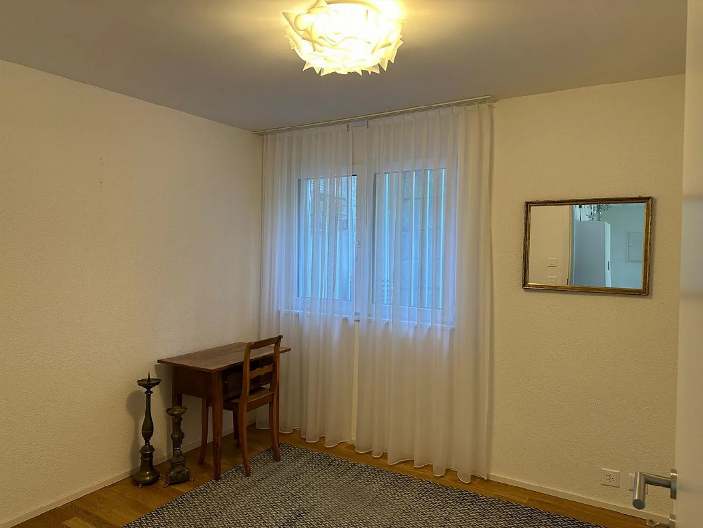 Appartement 3 pièces ensoleillé avec vue - Photo 7 sur 8